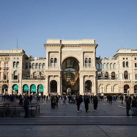 Appartamento Superhouse Piazza Duomo Area Милан Экстерьер фото
