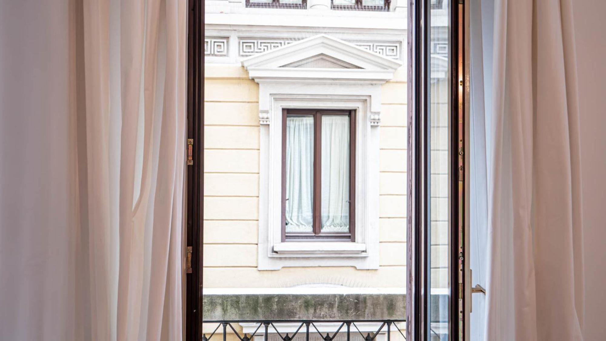 Appartamento Superhouse Piazza Duomo Area Милан Экстерьер фото